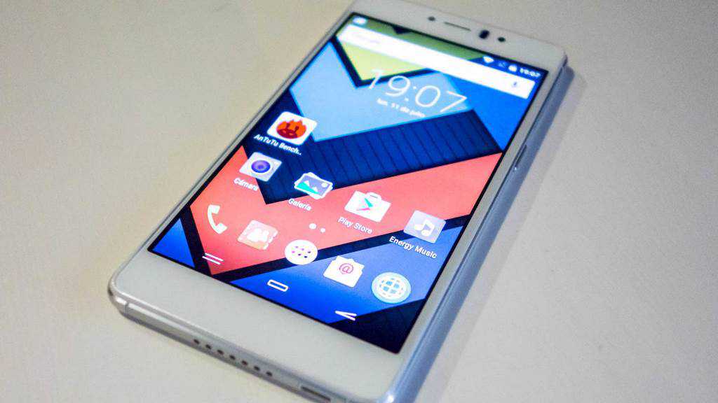 Portada de Quiero desarrollar aplicaciones para Android ¿Qué Lenguaje debo aprender?